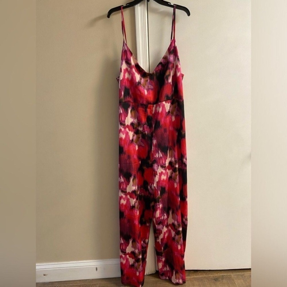 Forever 21 Red and Pink Floral Jumpsuit 2X NWT